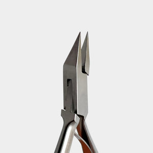 Pince à ongles - Acier inoxydable - Finition satinée - 13cm - Coupe droite - Mors plats 18 mm - Essential by My Podologie Essential 